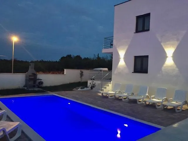 Apartmani Niel Umag 0*,  Kroatien